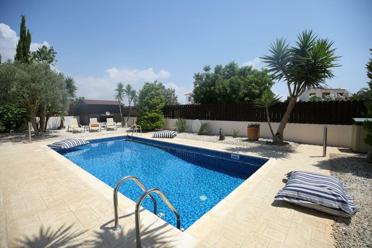 Unique Beach Luxurious Villas ไอยานาปา ภายนอก รูปภาพ